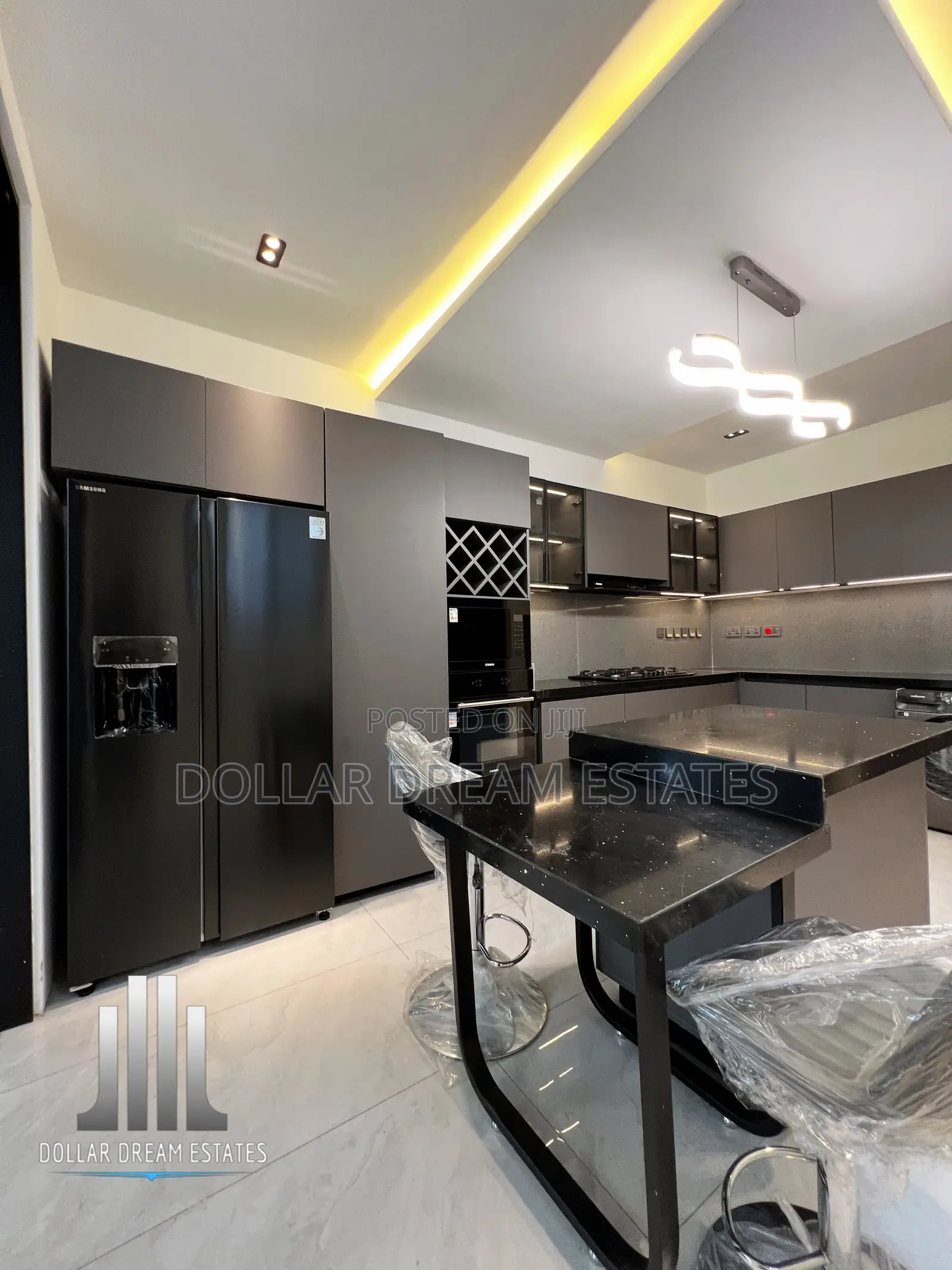 5bdrm House in Airport Residential Area for sale