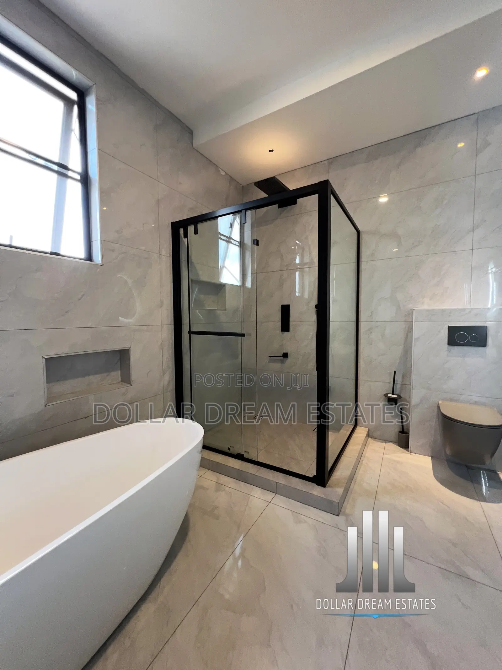 5bdrm House in Airport Residential Area for sale