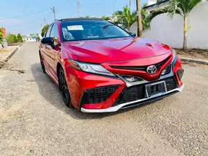 Toyota Camry XSE 2021 Red