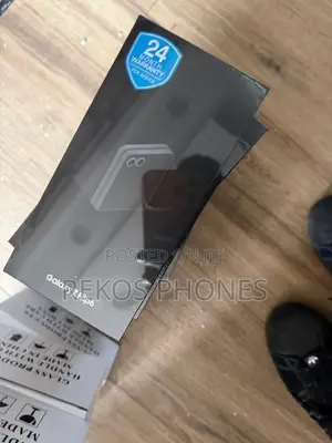 New Samsung Galaxy Z Flip6 256 GB