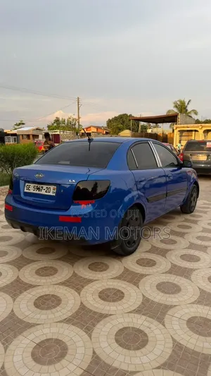Kia Rio Base 4dr Sedan (1.6L 4cyl 5M) 2011 Blue