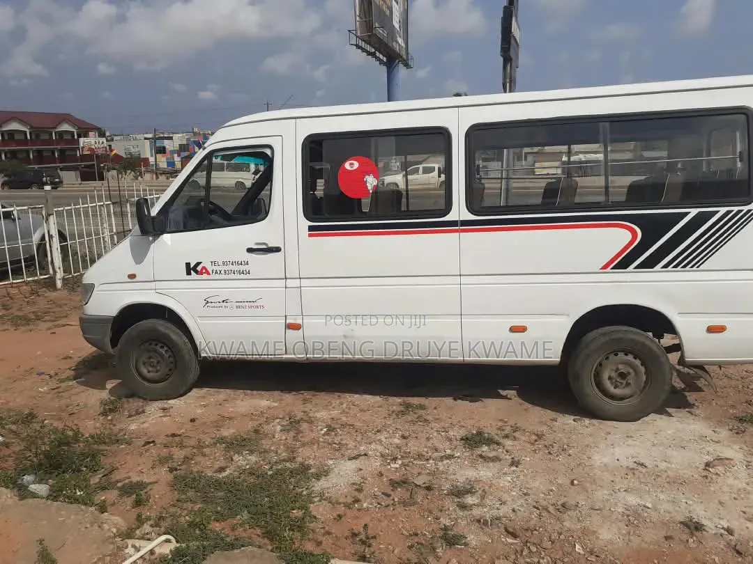 Mercedes-Benz Sprinter 2010 White
