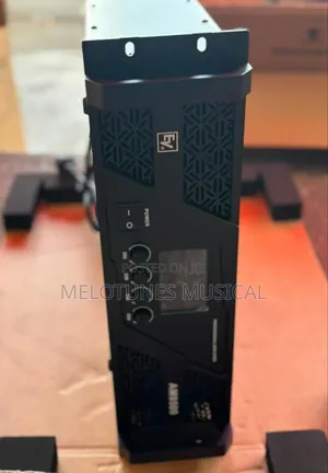 Electro-Voice MA8000 4channel Power Amplifier