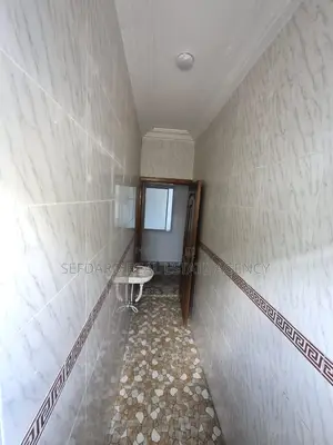 4bdrm House in Sefdard Properties, Amasaman for sale
