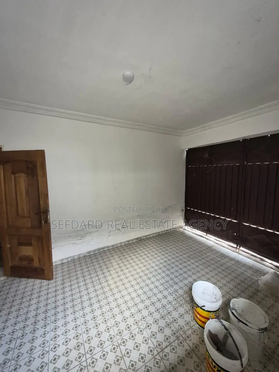 4bdrm House in Sefdard Properties, Amasaman for sale