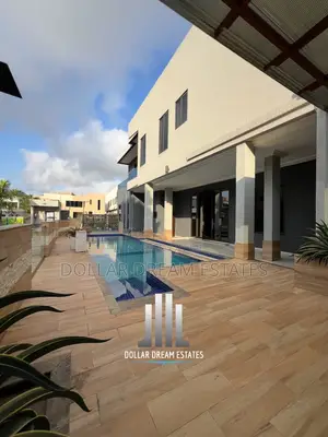6bdrm House in Airport Residential Area for sale