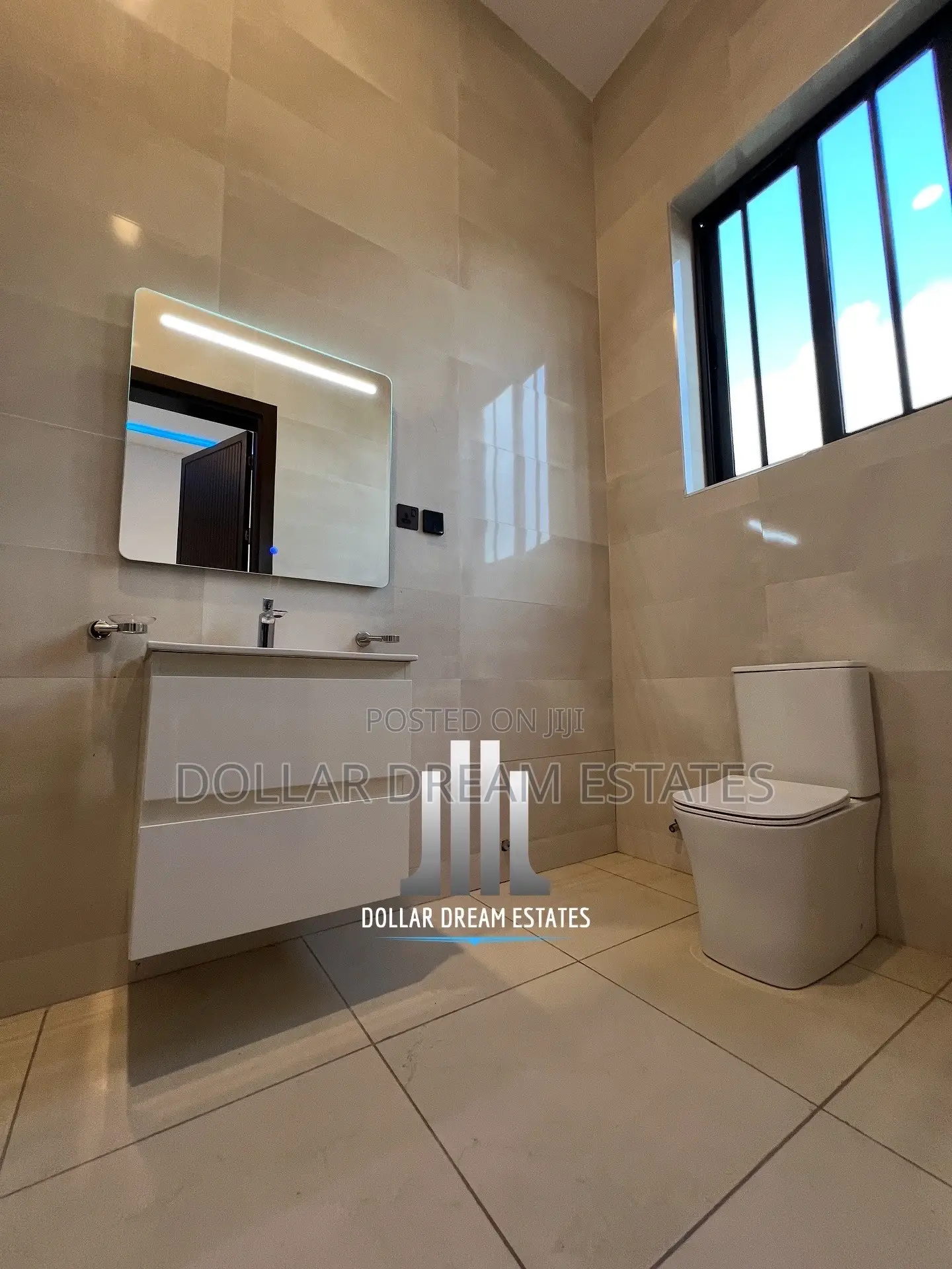 6bdrm House in Airport Residential Area for sale