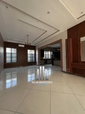 6bdrm House in Airport Residential Area for sale