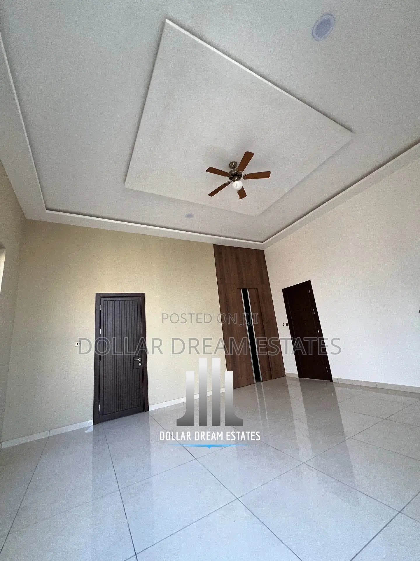 6bdrm House in Airport Residential Area for sale
