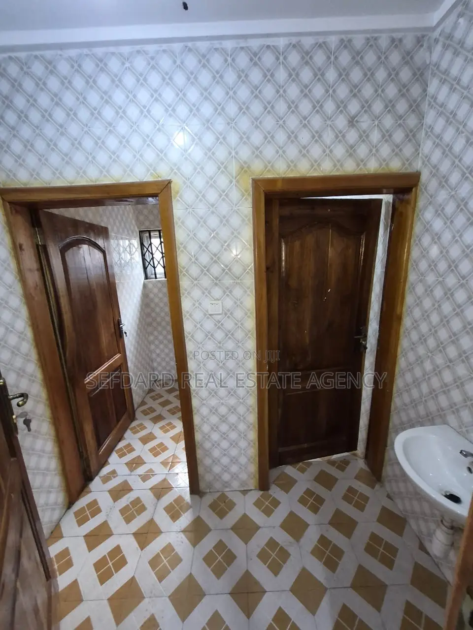 3bdrm House in Sefdard Properties, Amasaman for sale