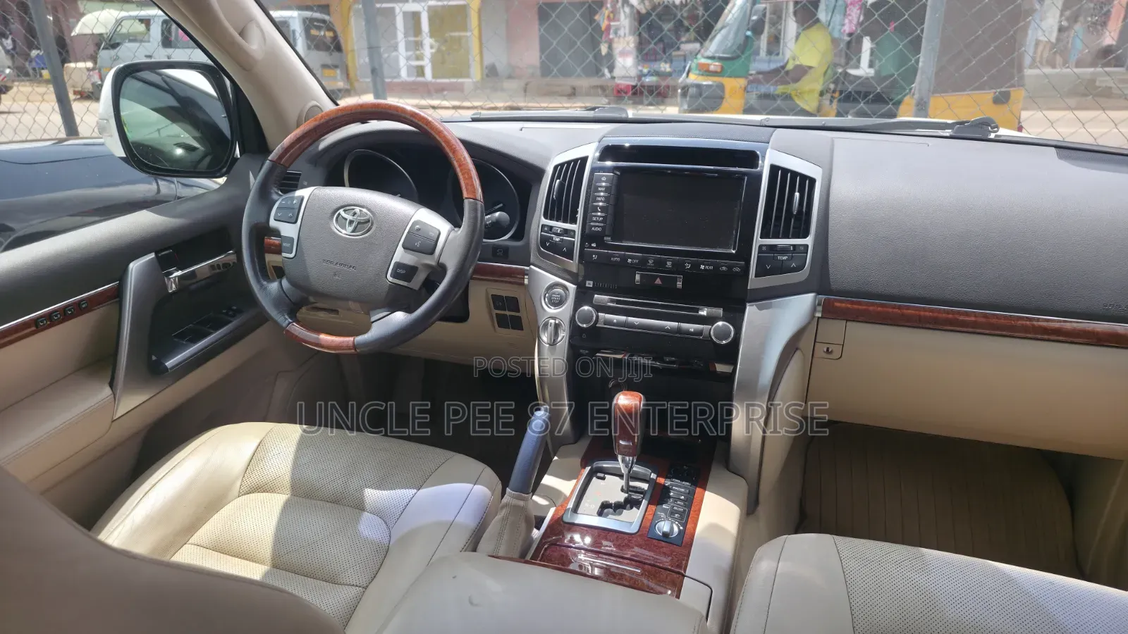 Toyota Land Cruiser 4.5 V8 DSL 2015 White