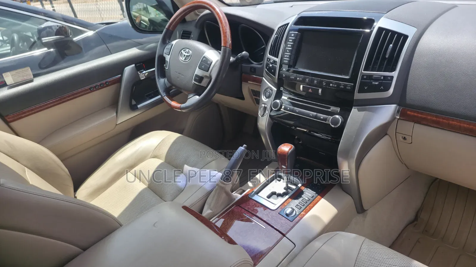 Toyota Land Cruiser 4.5 V8 DSL 2015 White
