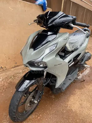 Honda NC700X 2025