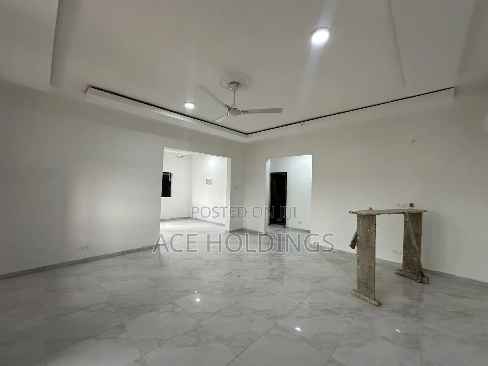 2bdrm Apartment in Lakeside for rent
