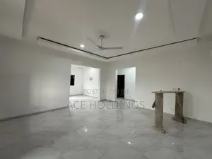 2bdrm Apartment in Lakeside for rent