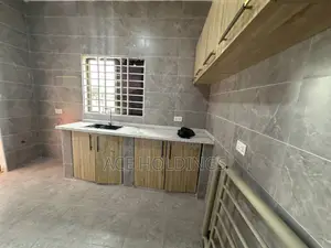 2bdrm Apartment in Lakeside for rent