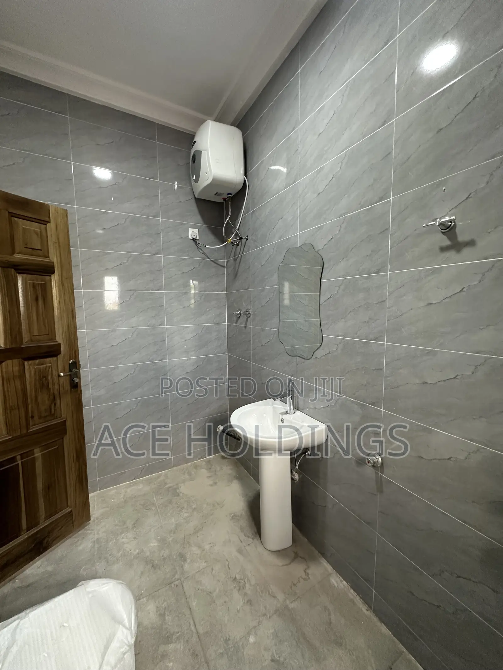 2bdrm Apartment in Lakeside for rent