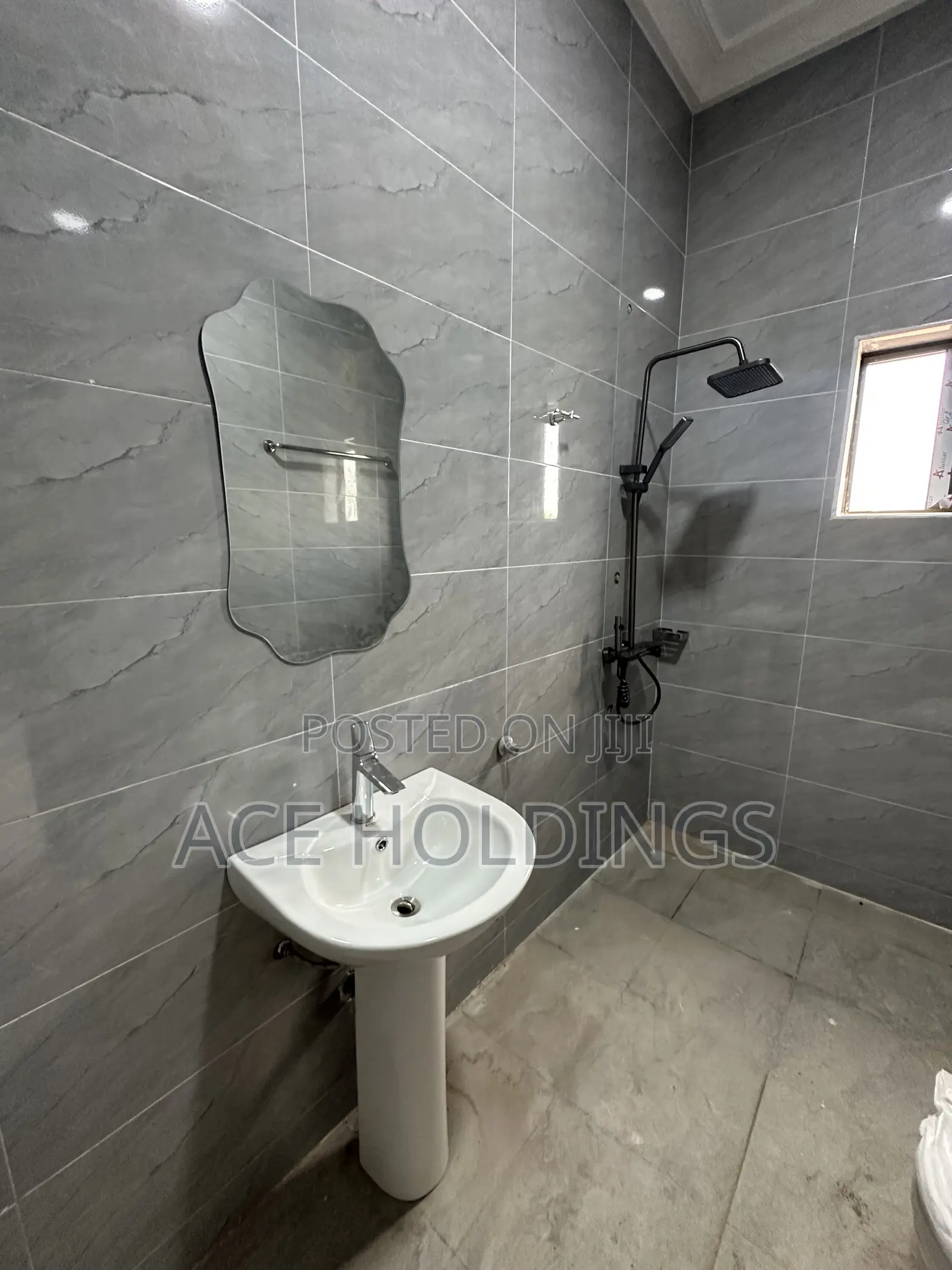 2bdrm Apartment in Lakeside for rent