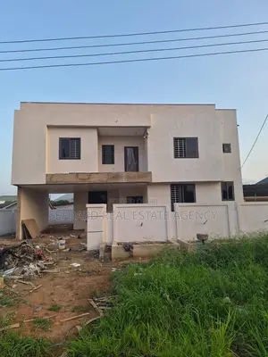 4bdrm Duplex in Sefdard Properties, Achimota for sale