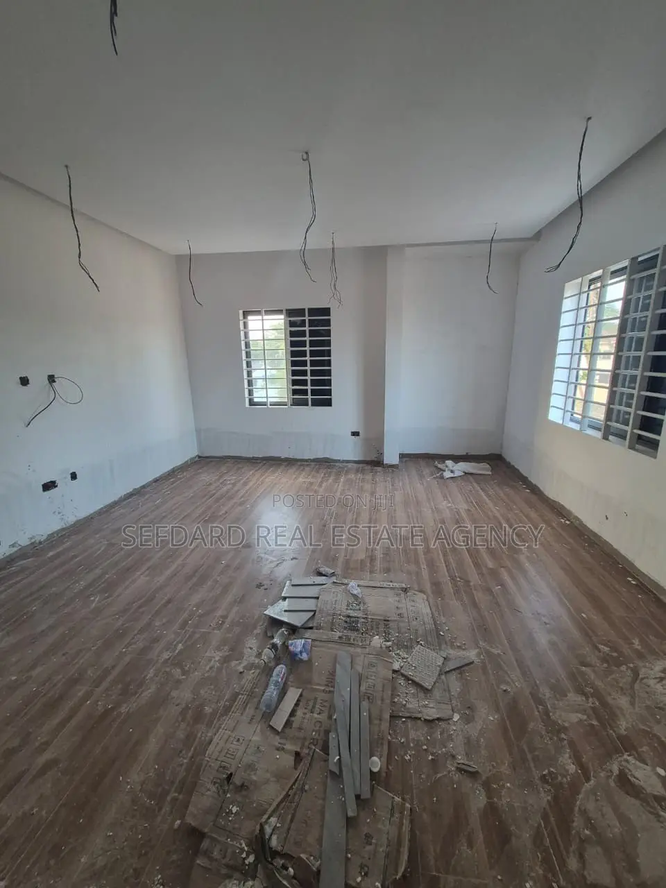4bdrm Duplex in Sefdard Properties, Achimota for sale
