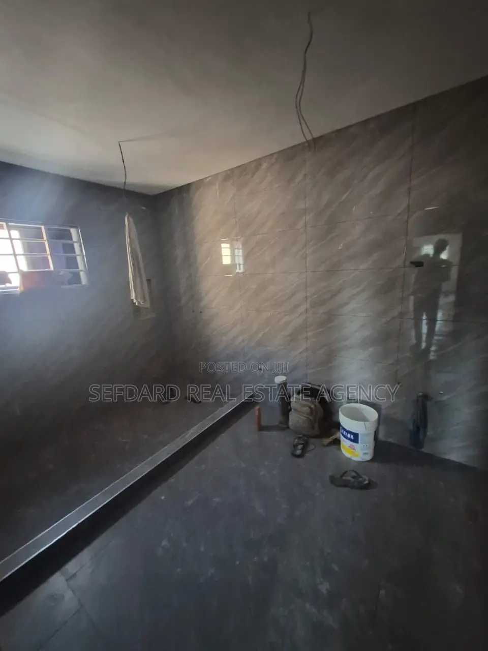 4bdrm Duplex in Sefdard Properties, Achimota for sale