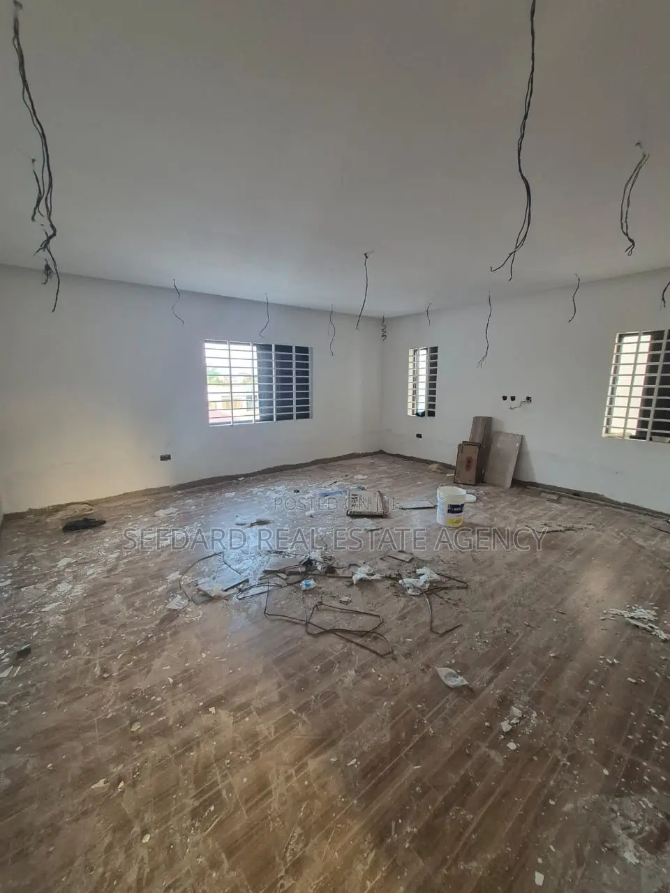 4bdrm Duplex in Sefdard Properties, Achimota for sale