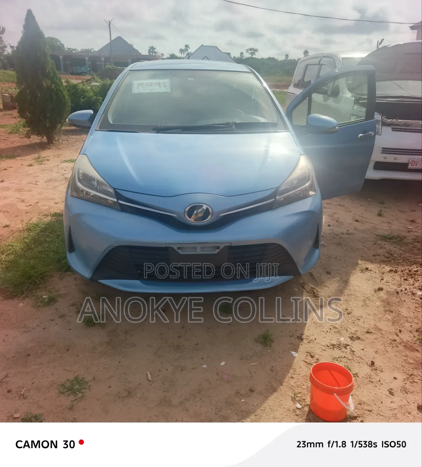 Toyota Vitz 1.0 FWD 3dr 2015 Blue