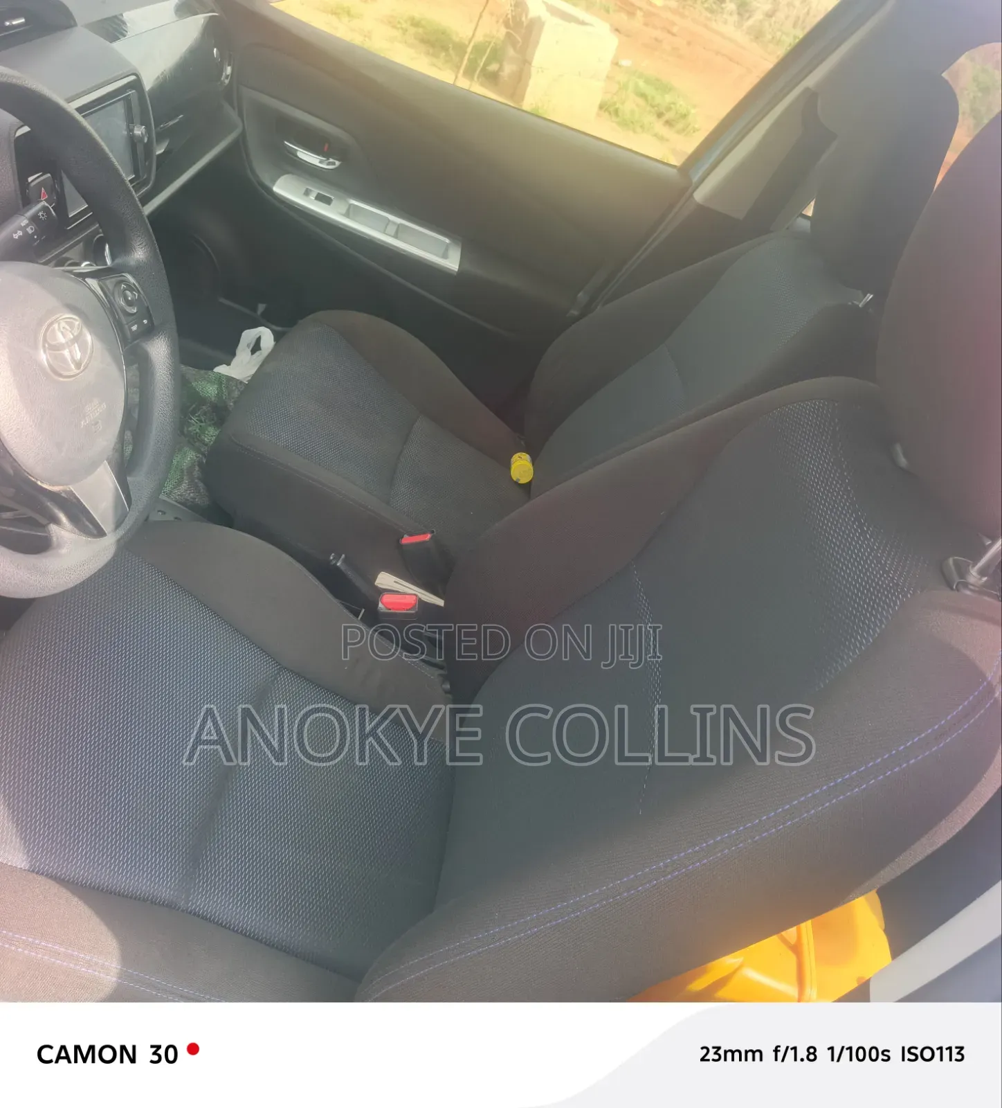 Toyota Vitz 1.0 FWD 3dr 2015 Blue