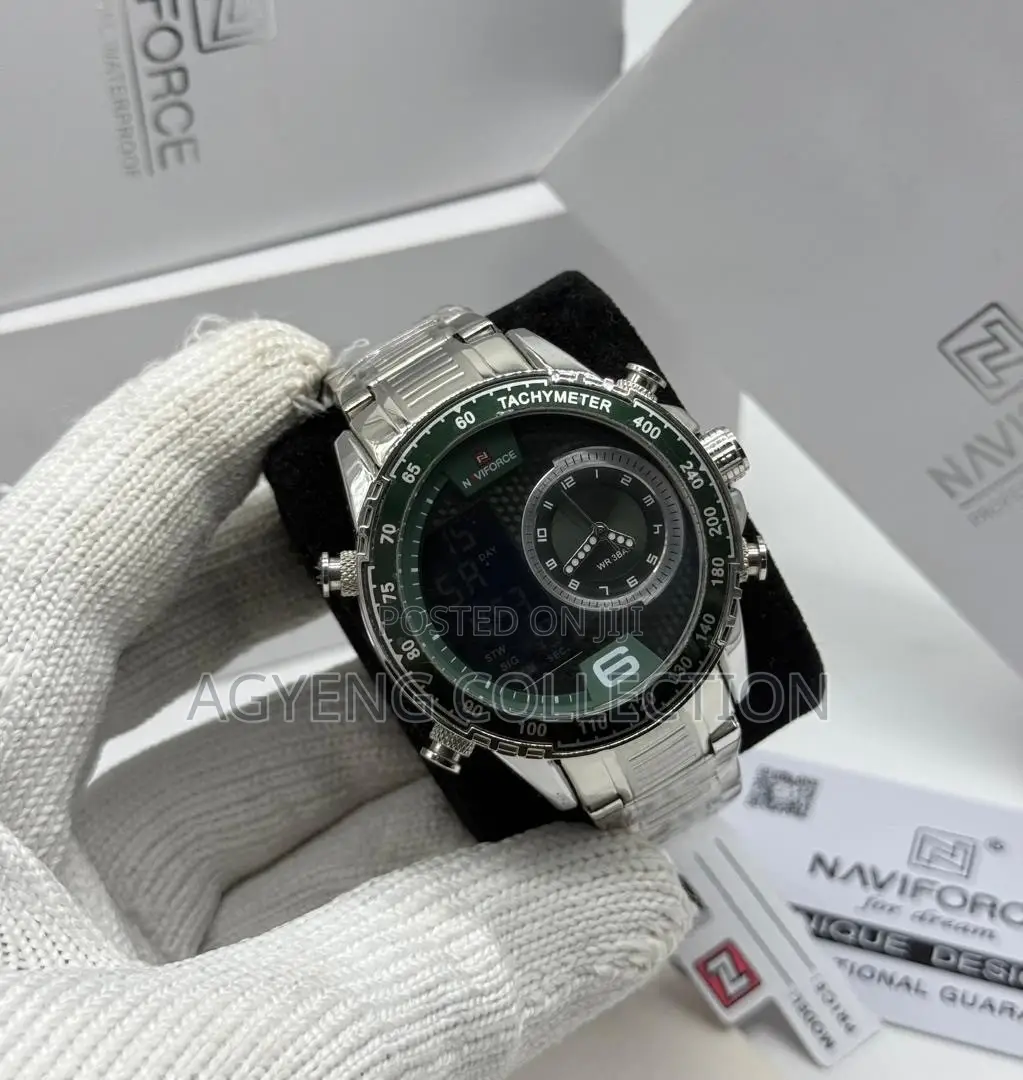 Solid Chain Wristwatch