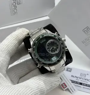 Solid Chain Wristwatch