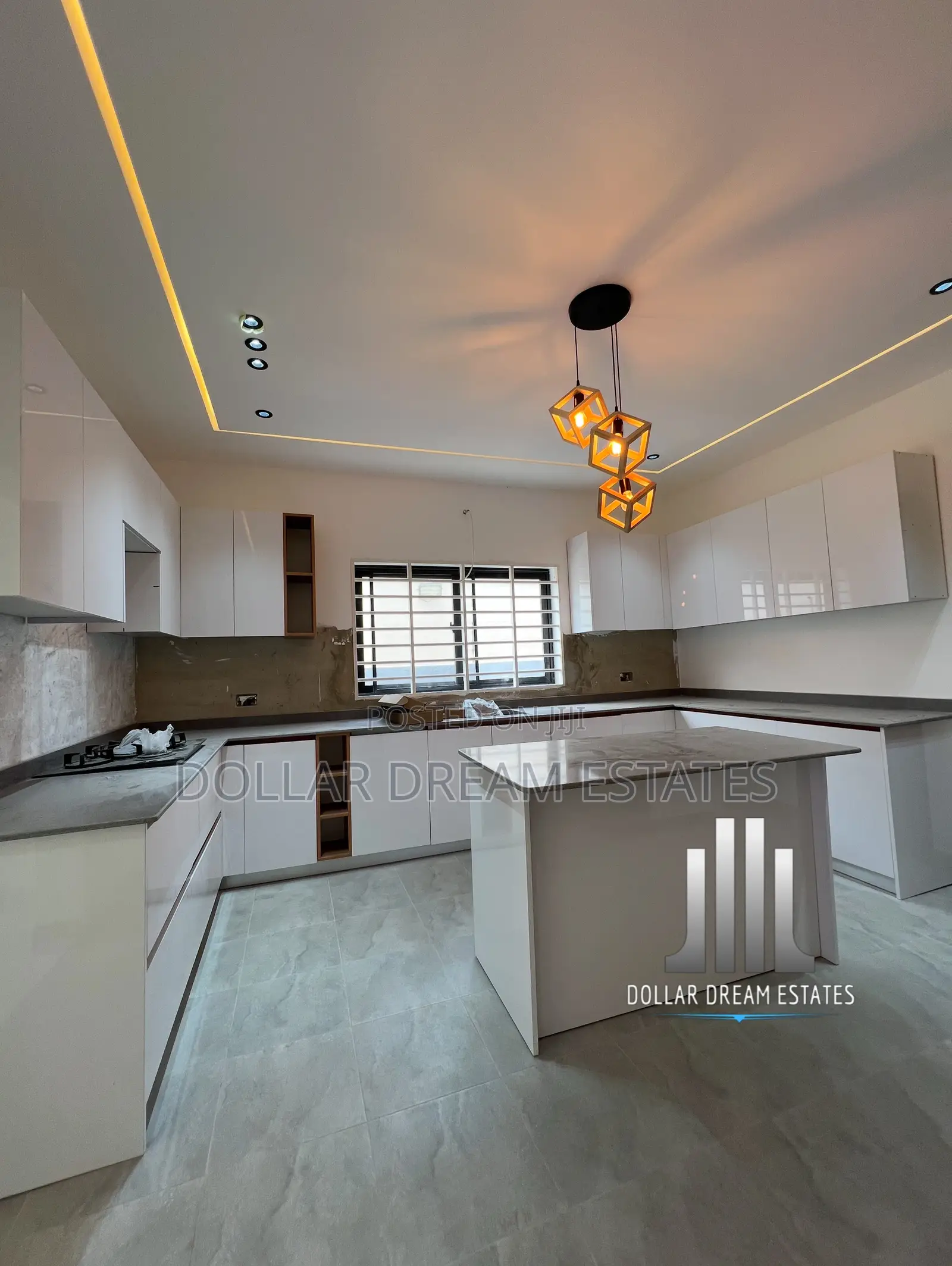 3bdrm House in Oyarifa for sale