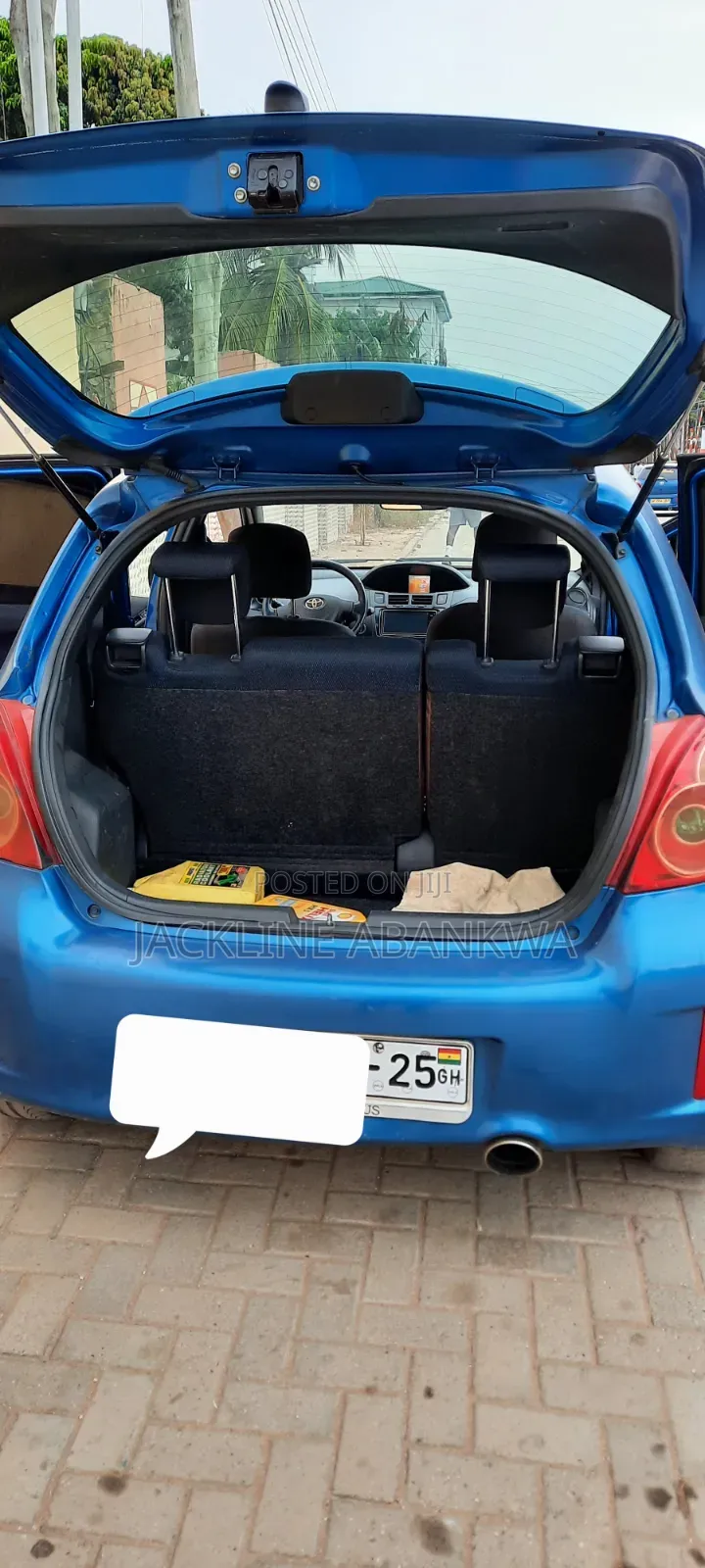 Toyota Vitz 1.3 FWD 5dr 2011 Blue