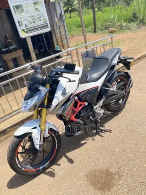 Honda CB 2024 White