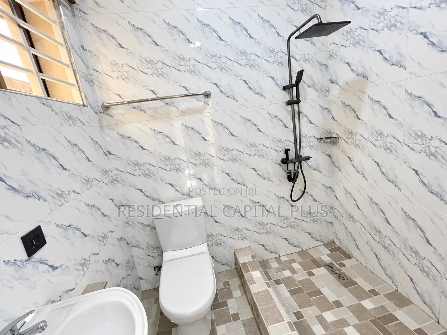 2bdrm Apartment in Naso Luxe Homes At, Tema Metropolitan for rent