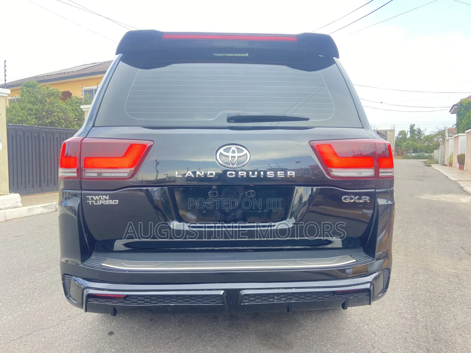 Toyota Land Cruiser 4.5 V8 GXR 2017 Black