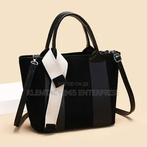 Niche Webbing Frosted Large Capacity Handbag