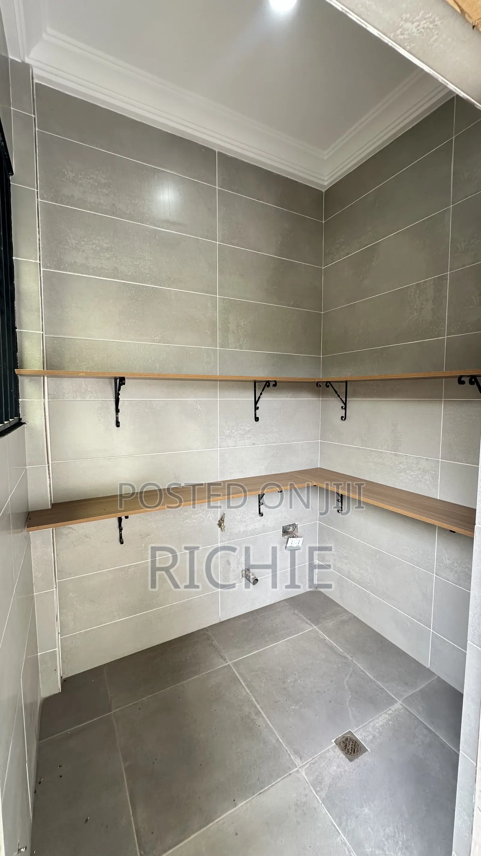 3bdrm Apartment in Obengfo Apartments, Ga East Municipal for rent