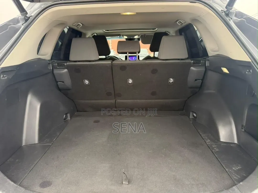 Toyota RAV4 2023 Gray