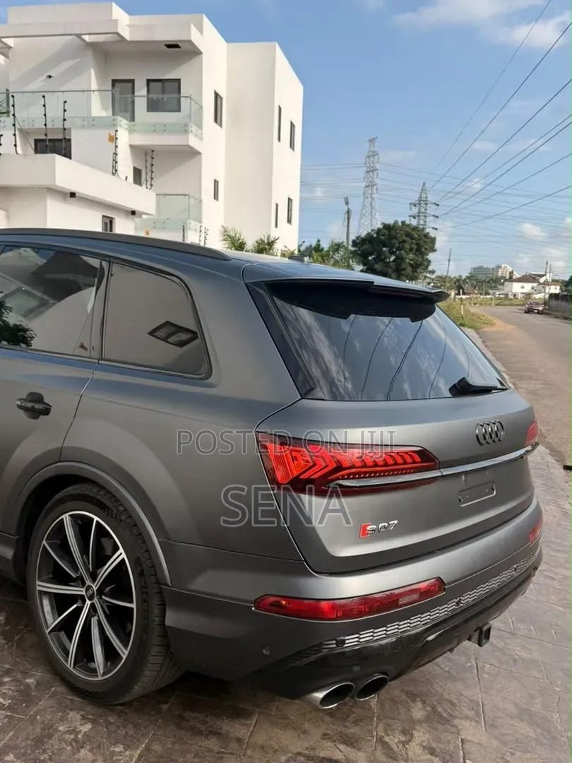 Audi SQ7 2021 Gray