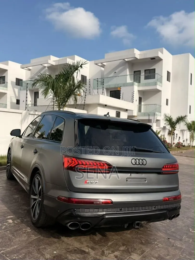 Audi SQ7 2021 Gray