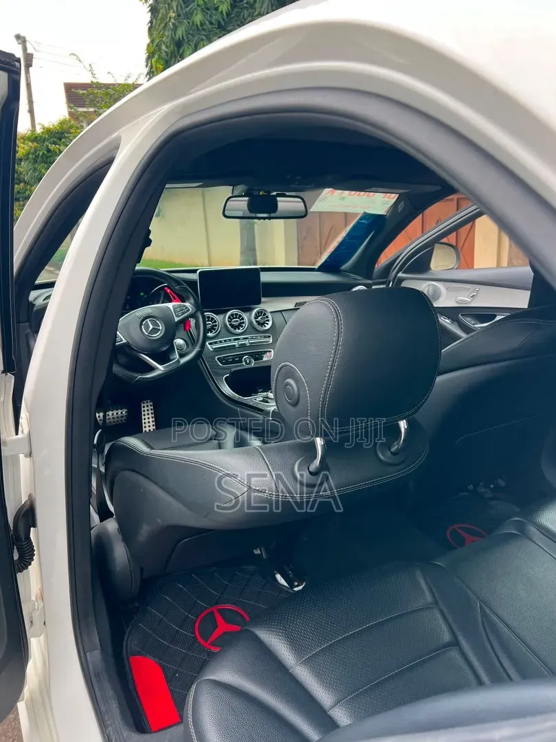 Mercedes-Benz C300 2018 White