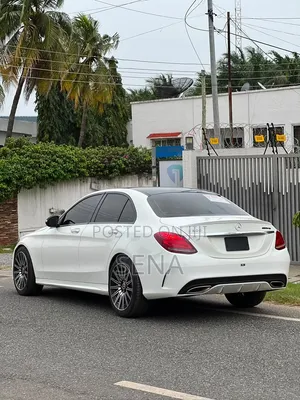 Mercedes-Benz C300 2018 White