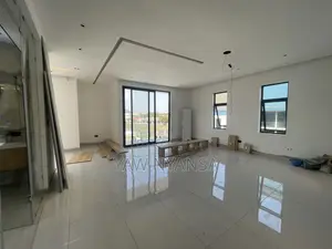 5bdrm Duplex in North Legon Estate for sale