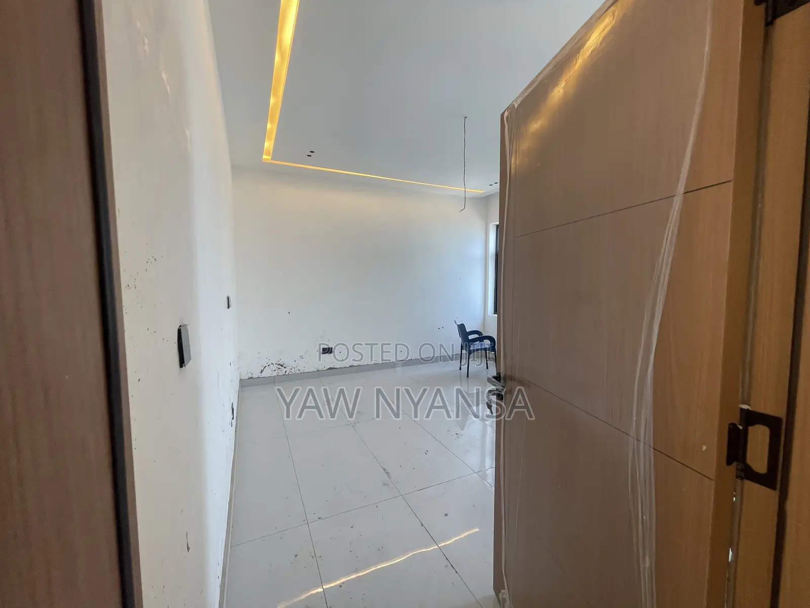 5bdrm Duplex in North Legon Estate for sale