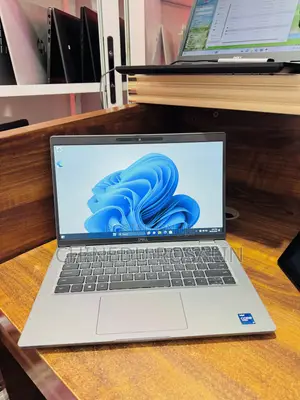 Laptop Dell Latitude 5420 16GB Intel Core i7 SSD 256GB