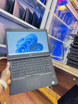 Laptop Dell Latitude 14 5480 8GB Intel Core i5 SSD 256GB