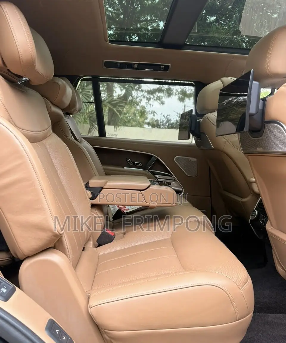 Land Rover Range Rover Vogue 2024 Black