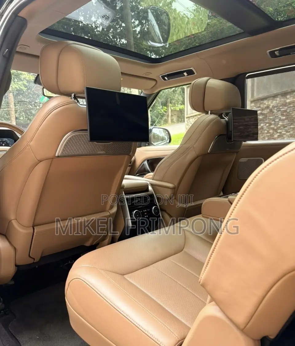Land Rover Range Rover Vogue 2024 Black