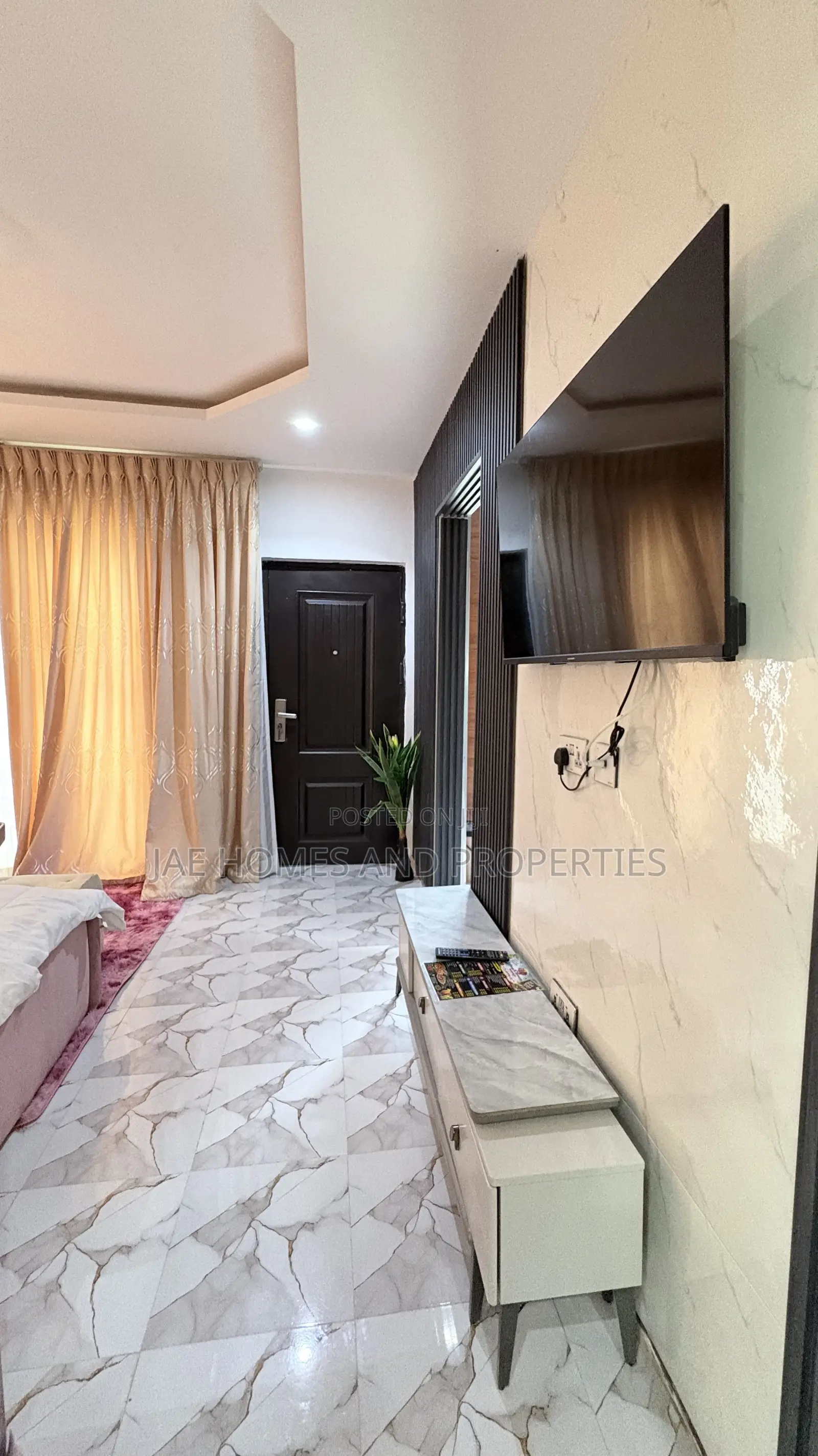 Furnished 3bdrm Duplex in Old Barrier for Rent