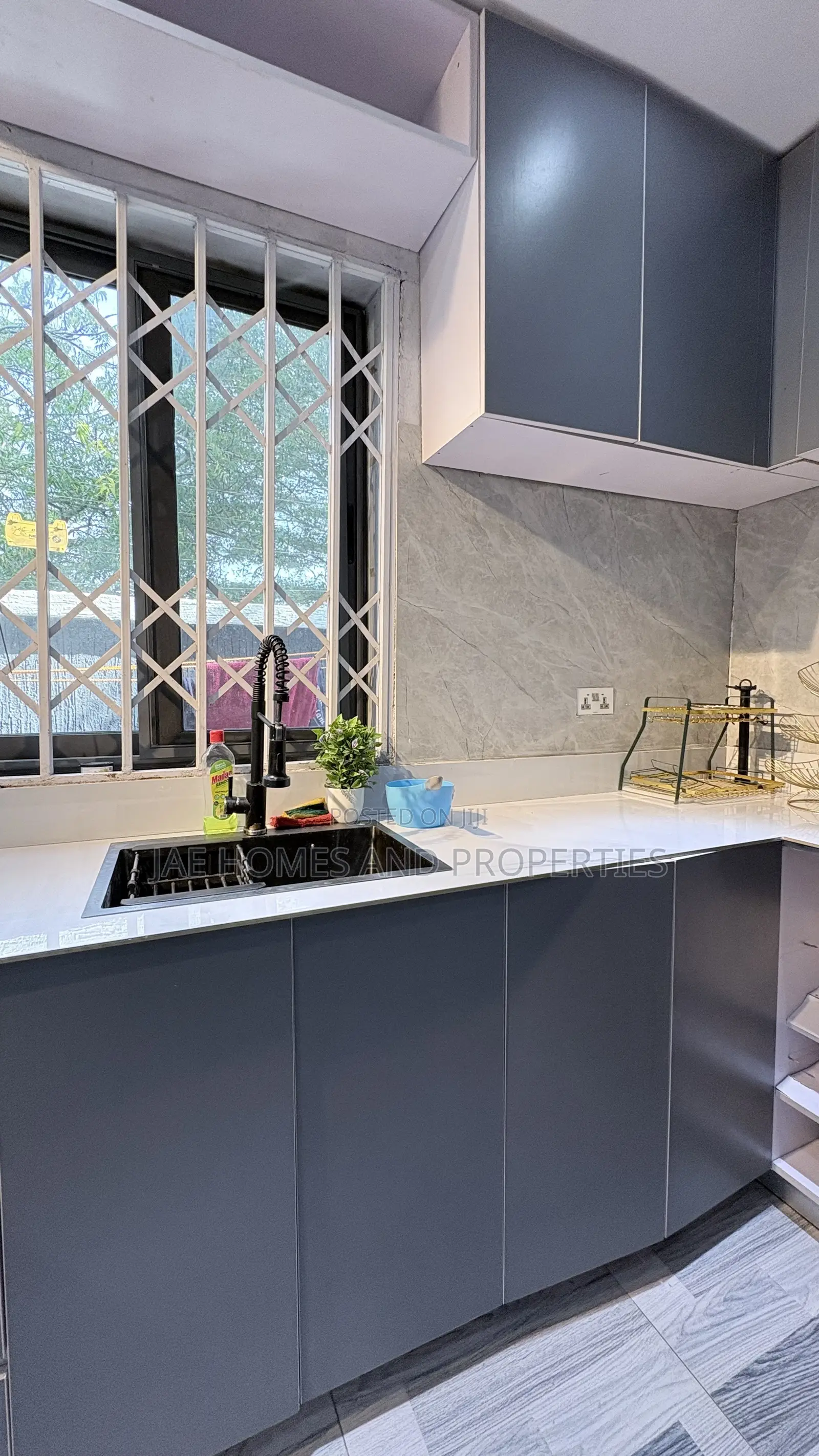 Furnished 3bdrm Duplex in Old Barrier for Rent